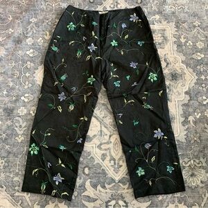 Vintage Allison Taylor Embroidered Capris Size 10